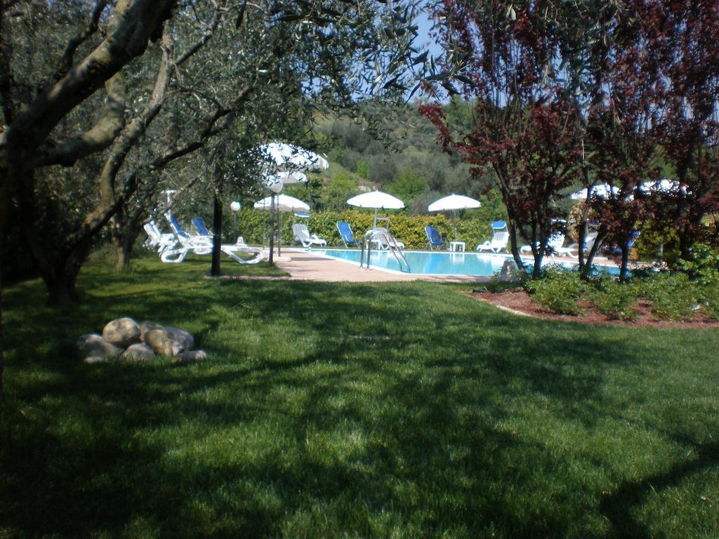 Agriturismo La Rocca Bardolino Buitenkant foto